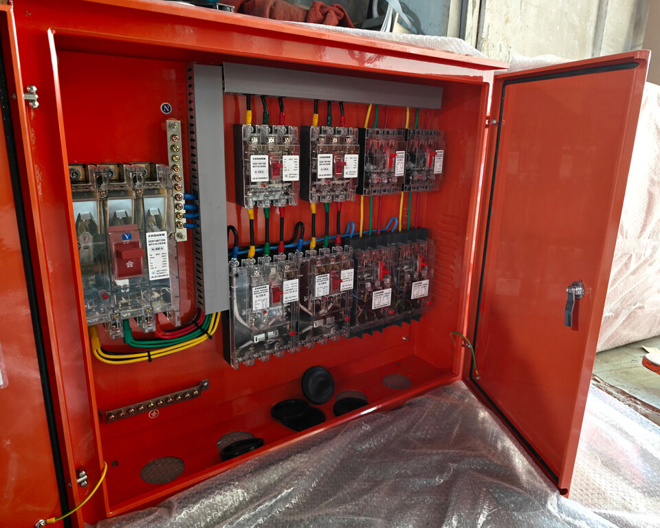 Küresel altyapı ısınırken şantiyelerin enerji dağıtım standartları nasıl aynı seviyede kalabilir? Ouyue Electric, yüksek korumalı Paslanmaz Çelik Dış Mekan Sol ve Sağ Çift Kapılı Kutusunu piyasaya sürdü